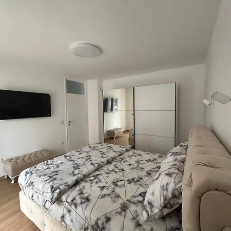 Arandelovac2 アパート